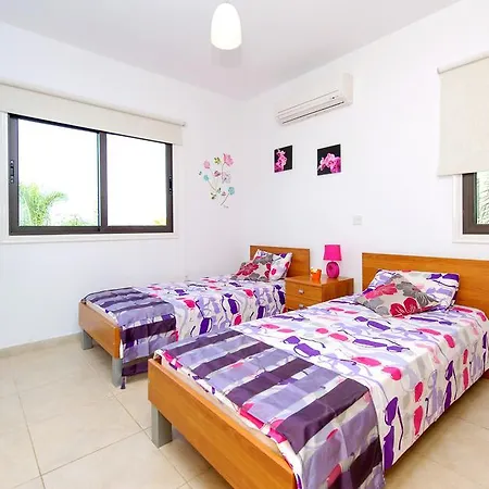 Artemis Villas 普罗塔拉斯